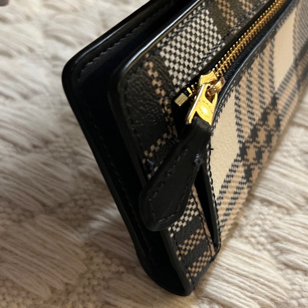 NWOT Coach Black and Cream Plaid Wallet - Picture 8 of 8